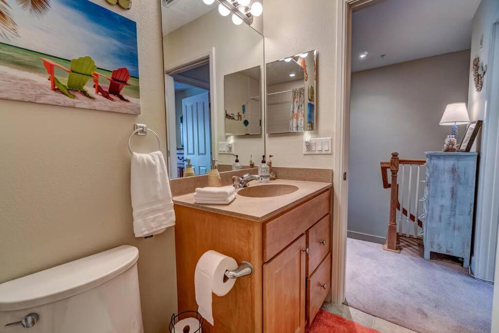 Bradenton Beach Resort Style Getaway-Walk To Beach Exterior photo